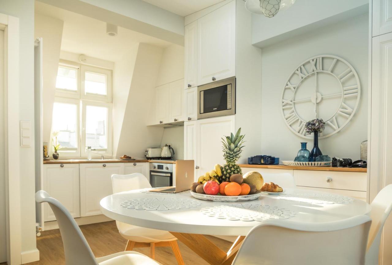 Sky And Sea By Renters Prestige Apartment Sopot Bagian luar foto