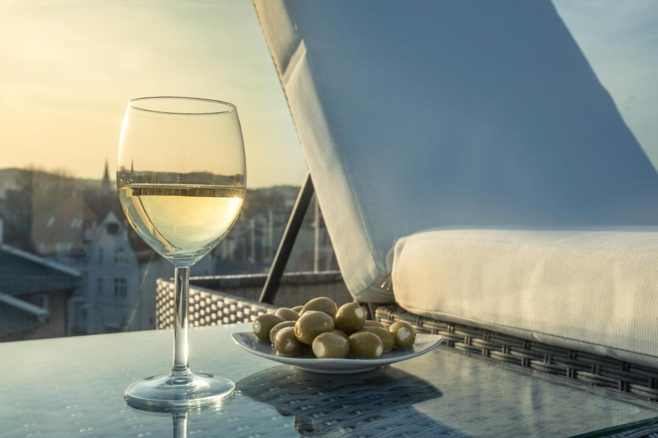 Sky And Sea By Renters Prestige Apartment Sopot Bagian luar foto